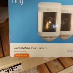 Ring Spotlight Cam Plus/ Battery 