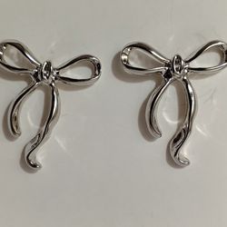 Silver Bow Earrings 