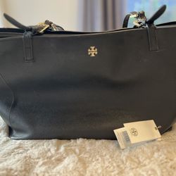 Like NEW Tory Burch York buckle Tote - black with gold logo