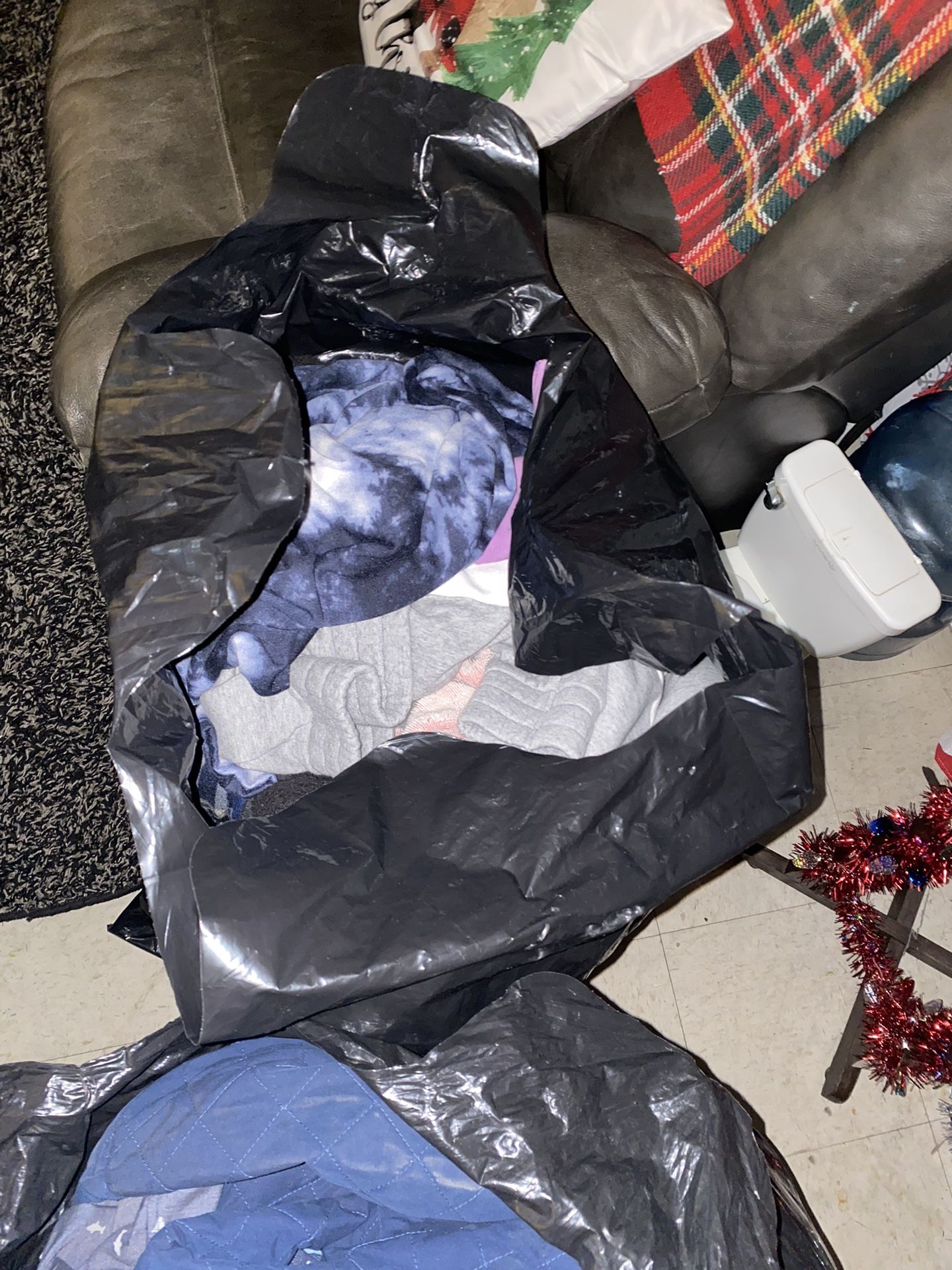 CLOTHES