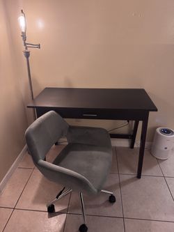 Desk & Chair