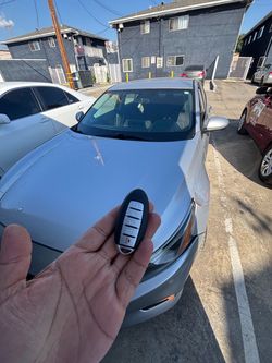 Llaves de autos / car keys and remotes
