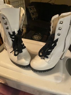 Charlotte Russe Boots Size 7