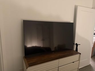 Samsung TV - 60”