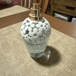 Marc Jacob’s Daisy Dream Perfume 