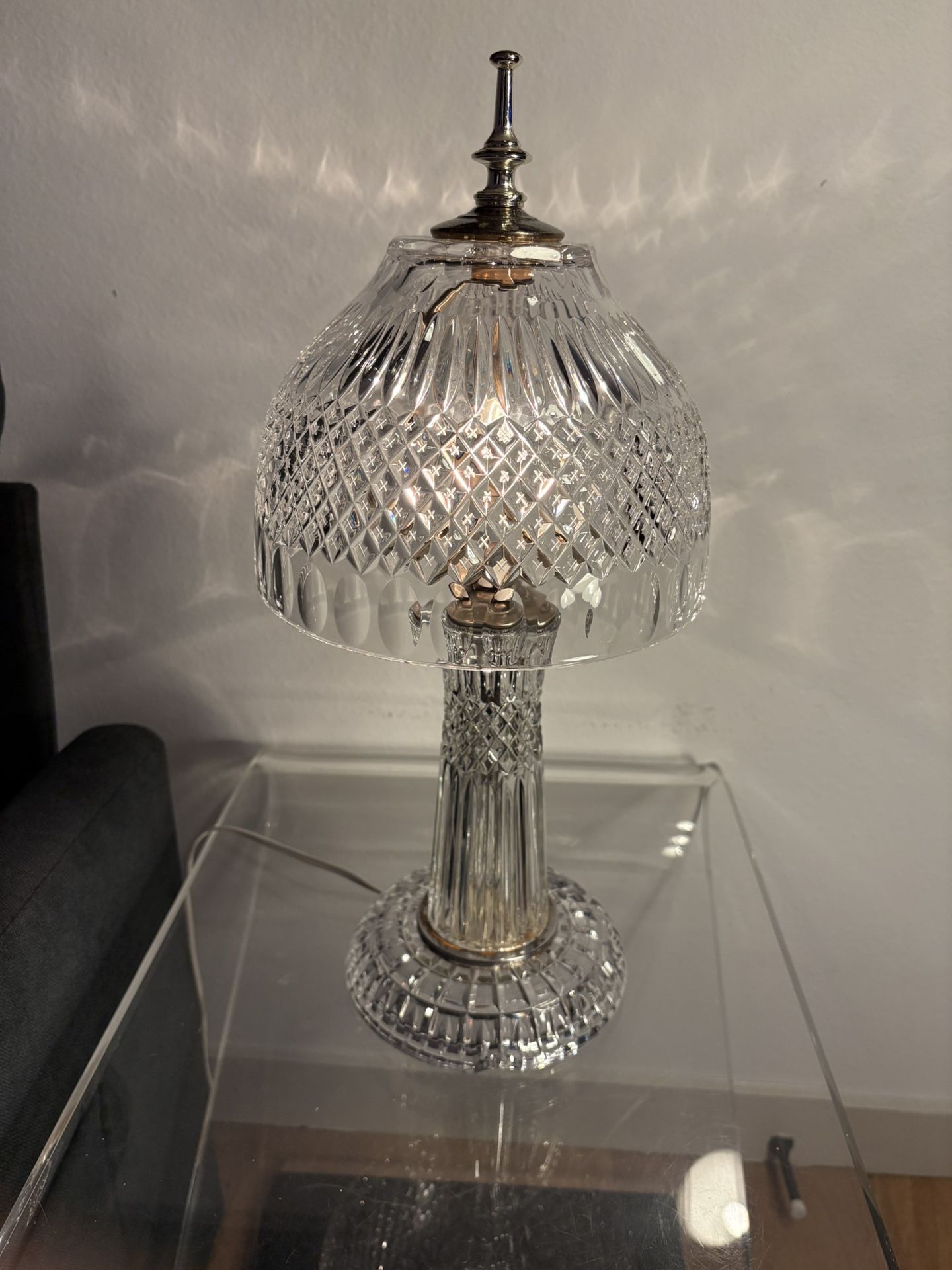 Vintage Diamond Cut Crystal Clear Table Lamp