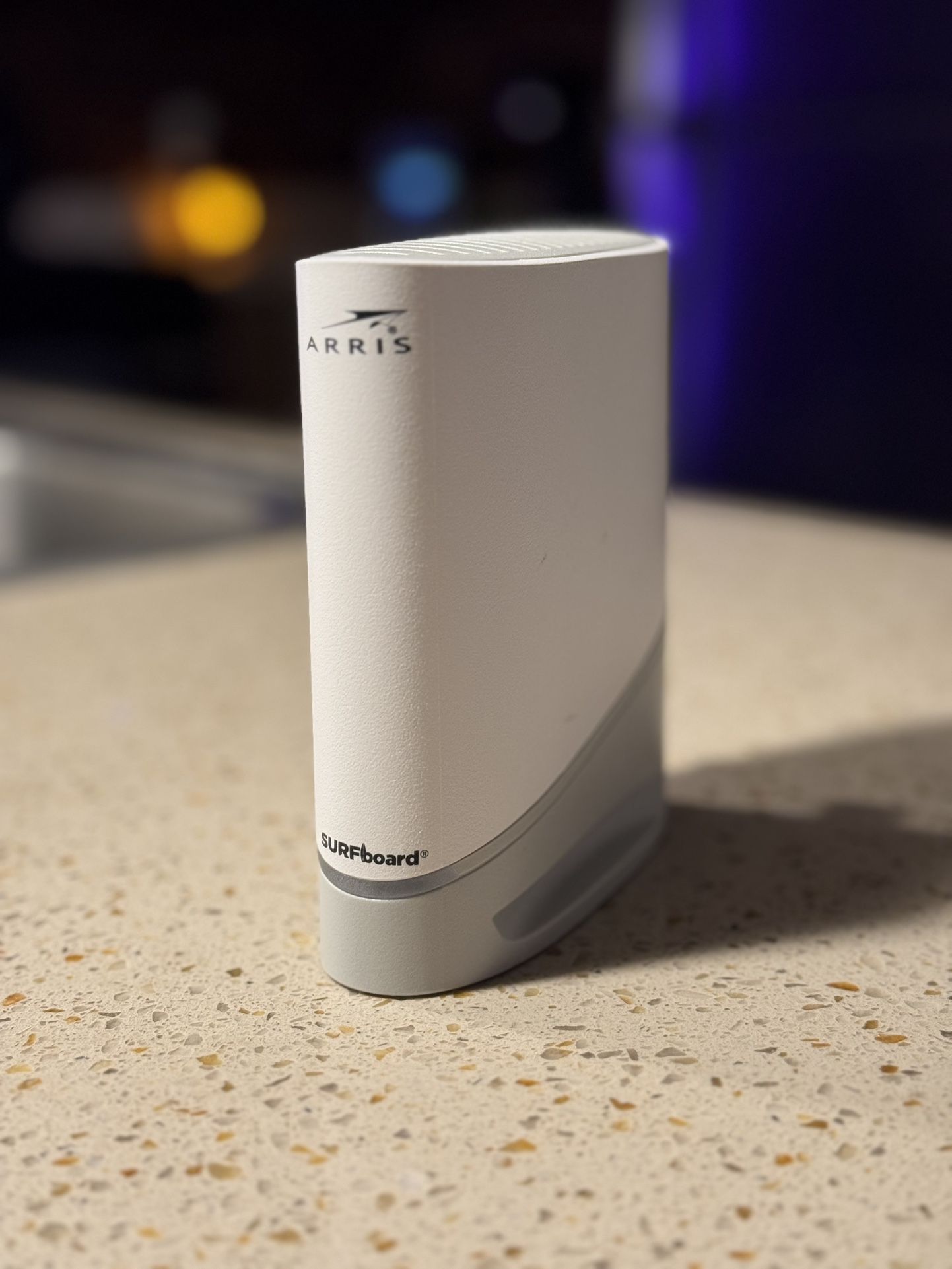 S33 SURFboard® DOCSIS® 3.1 Cable Modem