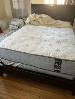 Queen size mattress Brand New