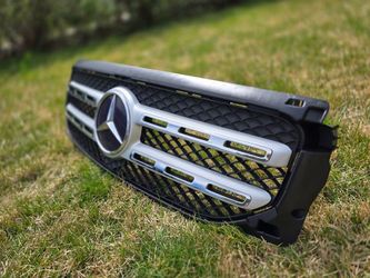 21 22 23 MERCEDES GLB 250 Grille w/o Adaptive w/o Sport