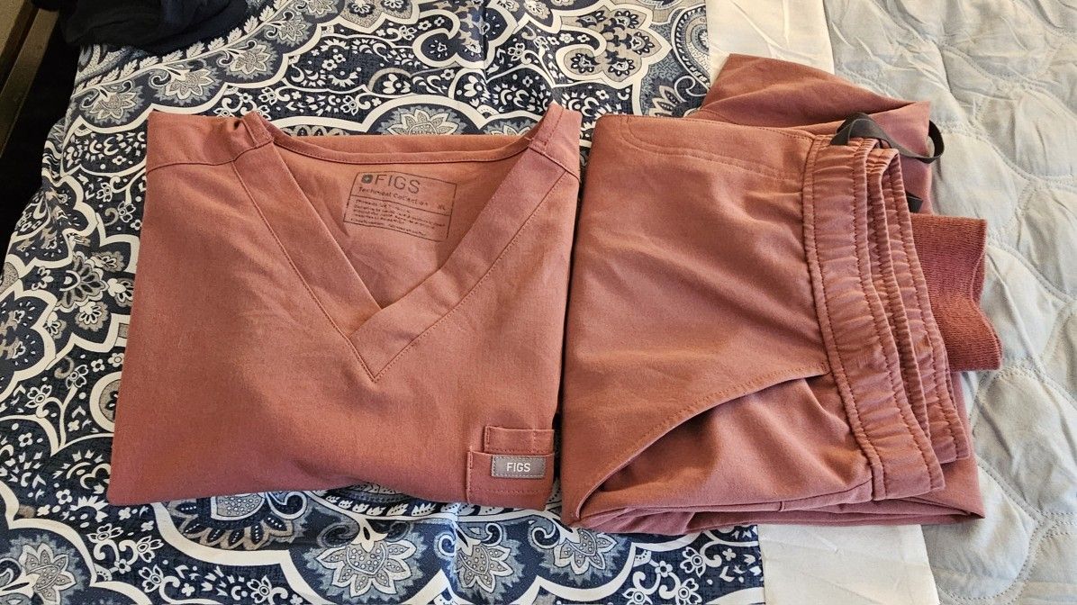 Men's Figs Scrub Set