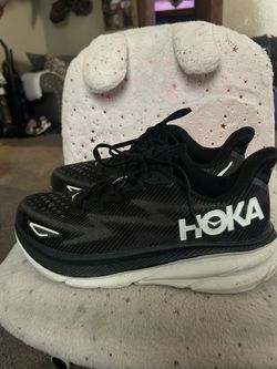 Men’s Hoka Size 10
