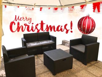 Espacio Navideño Acogedor con Muebles de Paneles Intercambiables