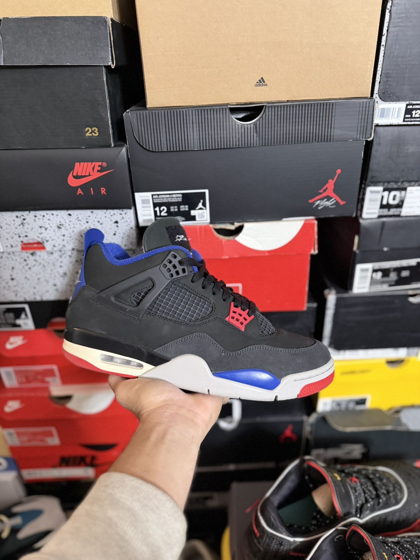 Jordan Rare Air 4s size 11.5 VNDS