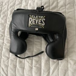 Cleto Reyes Set