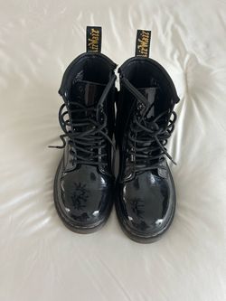 Toddler boots zise 1