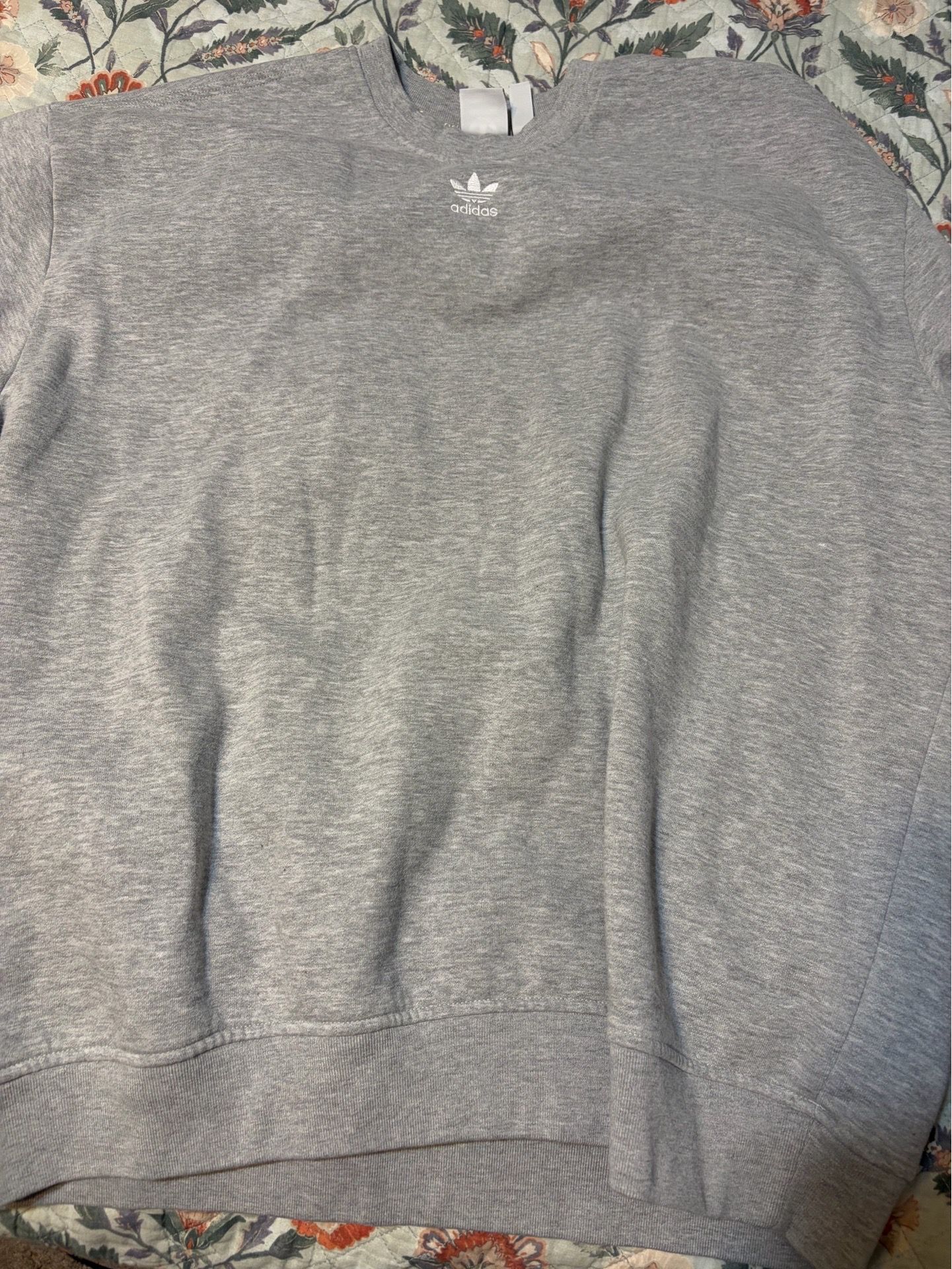 Adidas crewneck