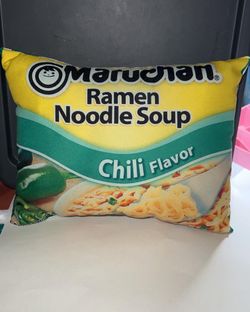 chili ramen mini pillow