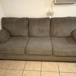 Couch/ Pull Out Bed