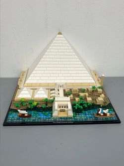 LEGO® Architecture: The Great Pyramid of Giza (Set #21058)