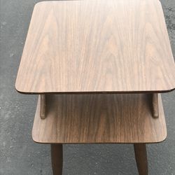 Vintage End Table - Mid Century Modern 