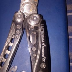 LEATHERMAN SKELETOOL CX MULTI TOOL