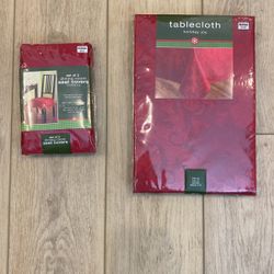 Holiday Table Cloth Round 70” 