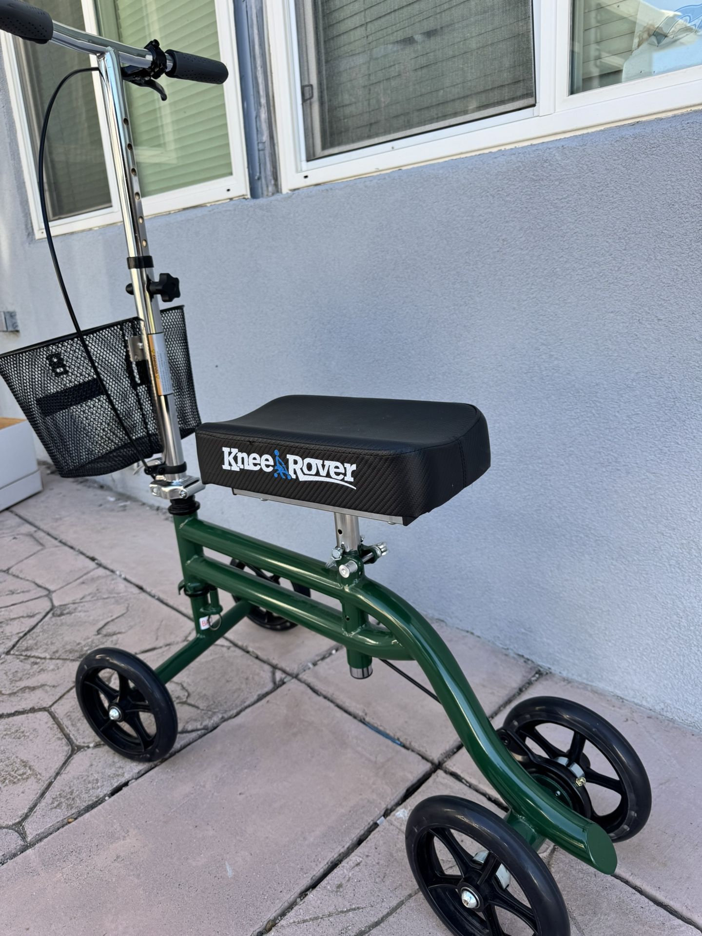 Knee Rover