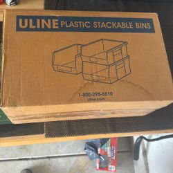 Uline Plastic Stackable Bins S-12413Y