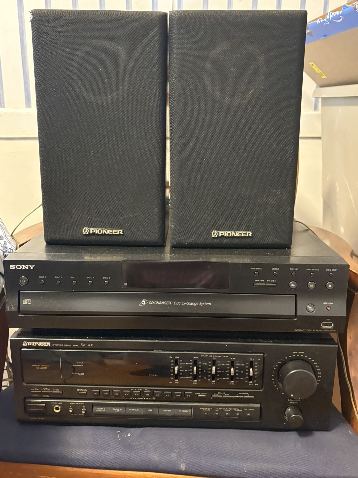 Pioneer Speakers And Receiver And Sony 5 Cd Changer For Sale