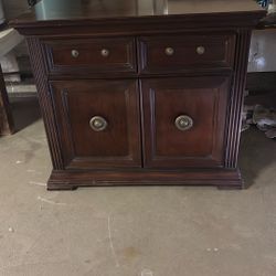 Side table or end table 
