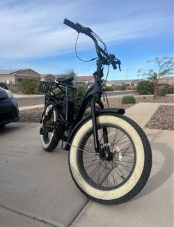 Rad Runner Ebike With Rear Basket