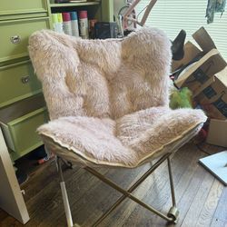 Pink Faux Fur Camping Chair