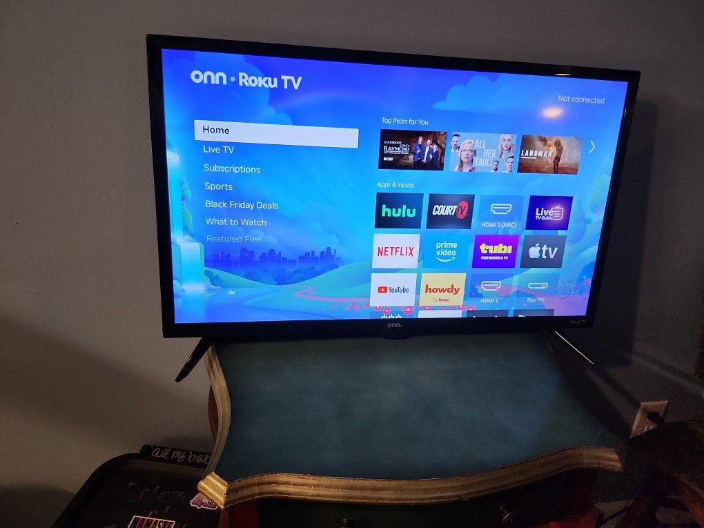 32-inch Roku TV w/ remote. PERFECT CONDITION