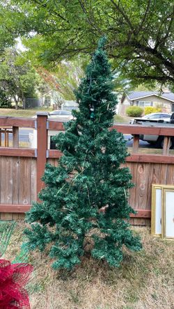 Artificial Christmas tree (green)