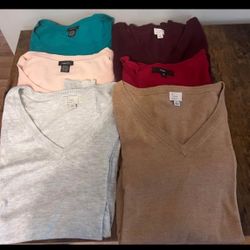 Women’s Sweaters Size Small
