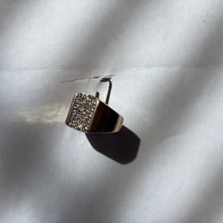 14 k Yg. Diamond Ring  