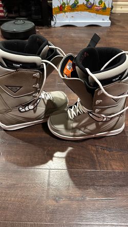 Crab grab snowboard boots