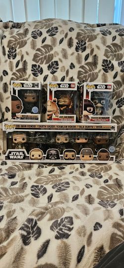 Funko Bundle : Star Wars Funko POPs . BTW Make An Offer 