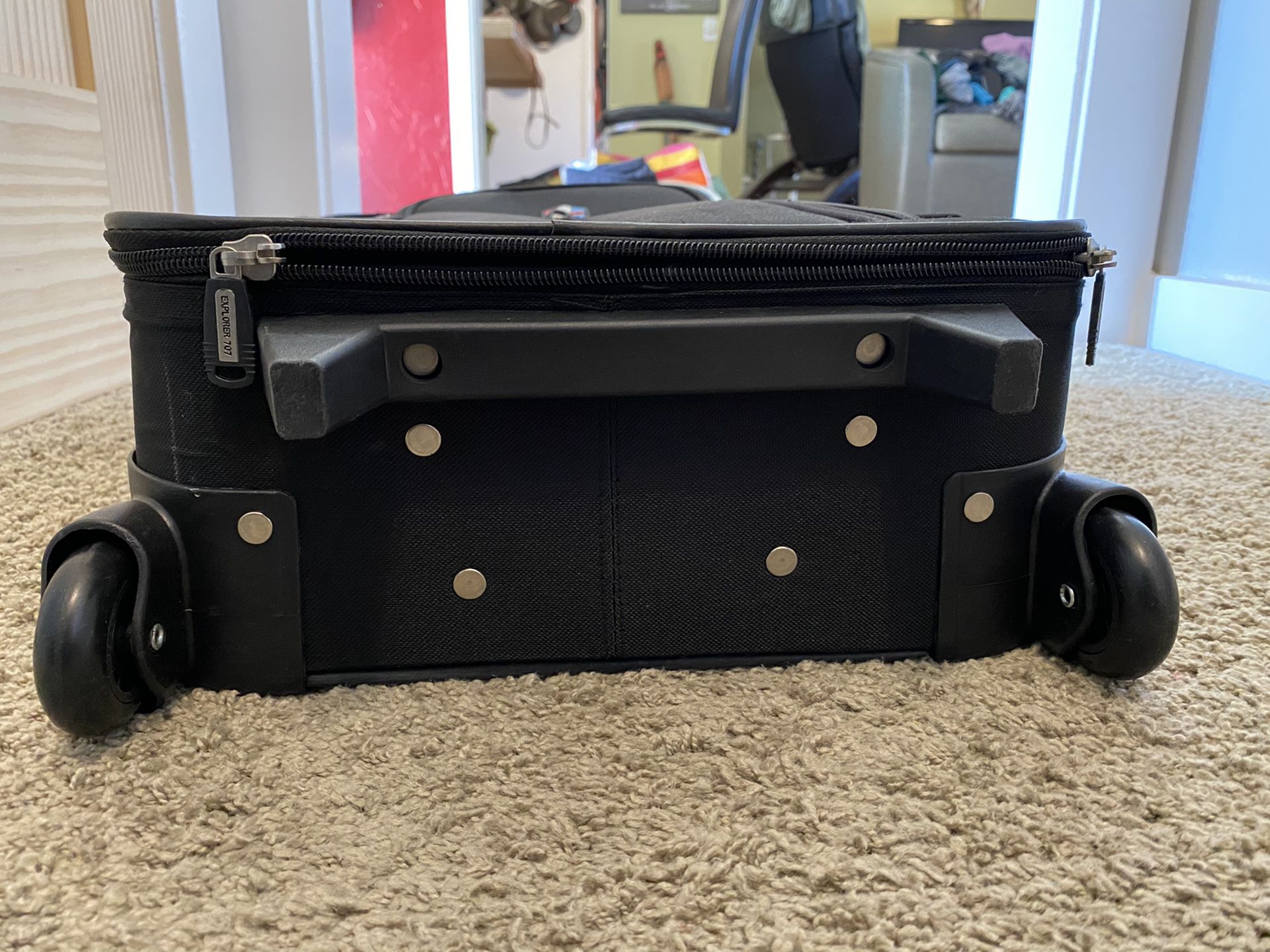 Explorer 707 suitcase for Sale in Oklahoma City, OK - OfferUp