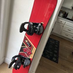 Selling Snowboard With Bindings.