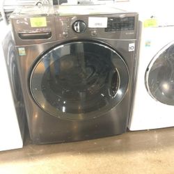 LG 4.5 Cu Ft Front Load Washer in Grey E9F2C