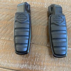 Harley Davidson FATBOB FXFB Foot Pegs