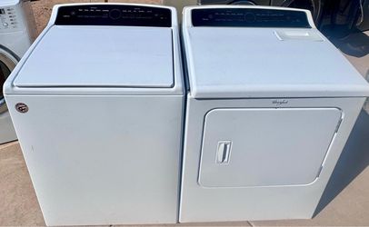 Whirlpool Cabrio Washer and electric Dryer Set