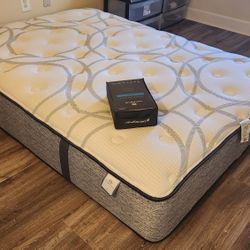 Queen Size Hybrid Plush Mattress