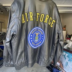 Genuine leather jacket with zipper lining store close