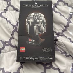 LEGO Star Wars The Mandalorian Helmet Set - Factory Sealed