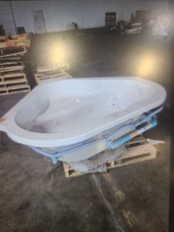 Hot Tub Jaccuzi  (PRICE REDUCED)