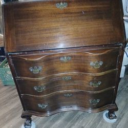 Antique Maddox Co Mohagany Chippendale Style Serpentine Writing Secretary Desk 