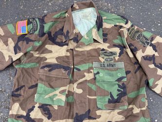 Vintage military memorabilia collectible uniform