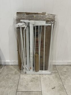 Pressure Mount Adjustable Pet Gate - Fits Openings 29” - 38.5”